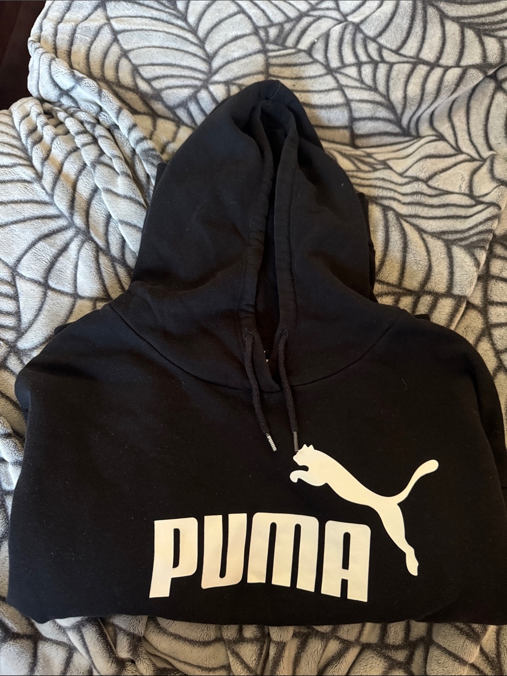 Puma Women’s Black Cropped Hoodie with Logo - Size XL